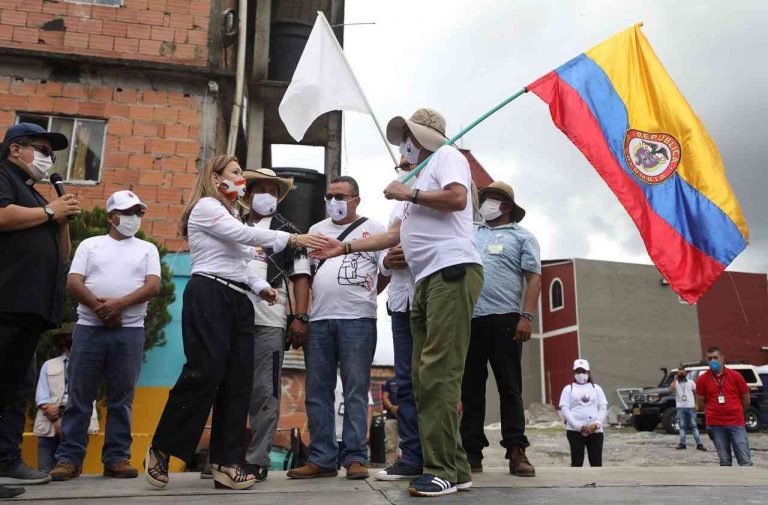 Colombia: as rebels join the drug trade, one in five fail reintegration programme