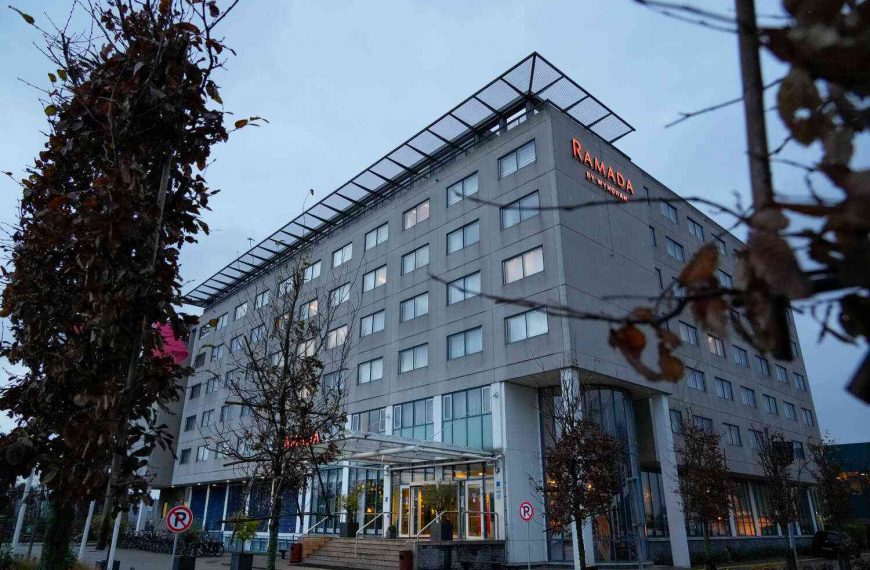 Parents Stole Children Away From Dutch Hospital After Their Son’s Death, Report Says