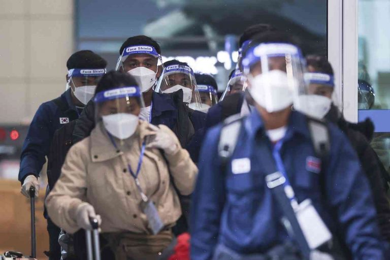 Students, parents grapple as latest outbreak of virus spreads at Seoul middle school