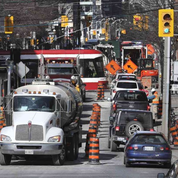 Should Toronto keep its controversial LRT project?
